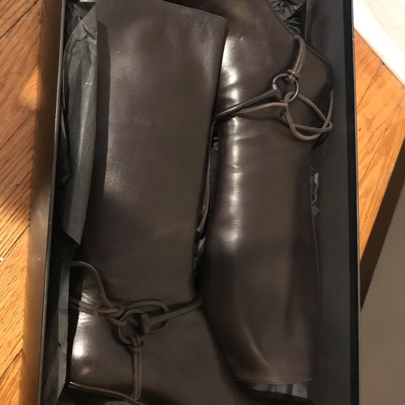 Size 7 narrow Gucci Brown Boots - Picture 2 of 4